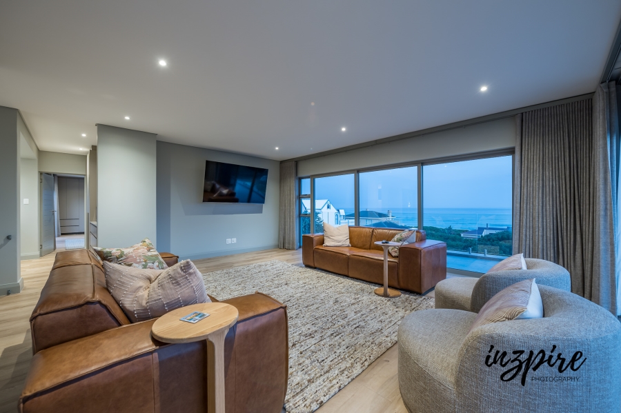 4 Bedroom Property for Sale in Glentana Western Cape